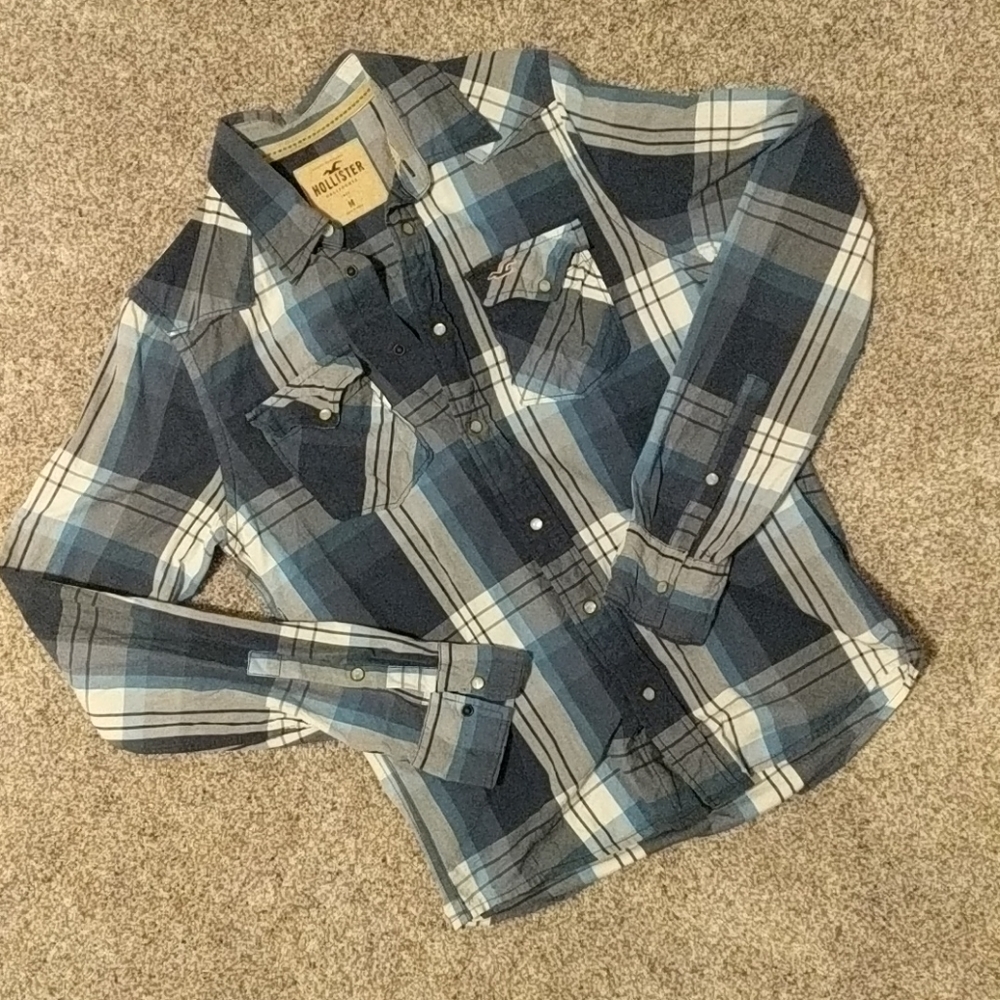 Blue and White Plaid Men's Hollister Button Down